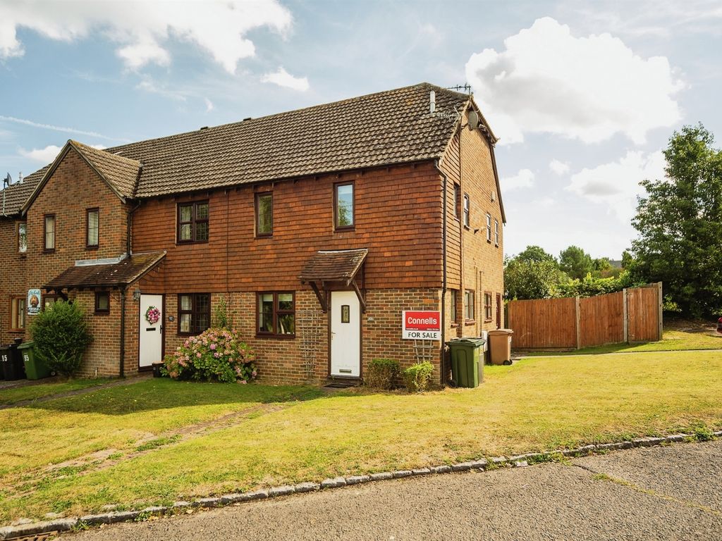 1 bed end terrace house for sale in Mayfair Avenue, Maidstone ME15, £