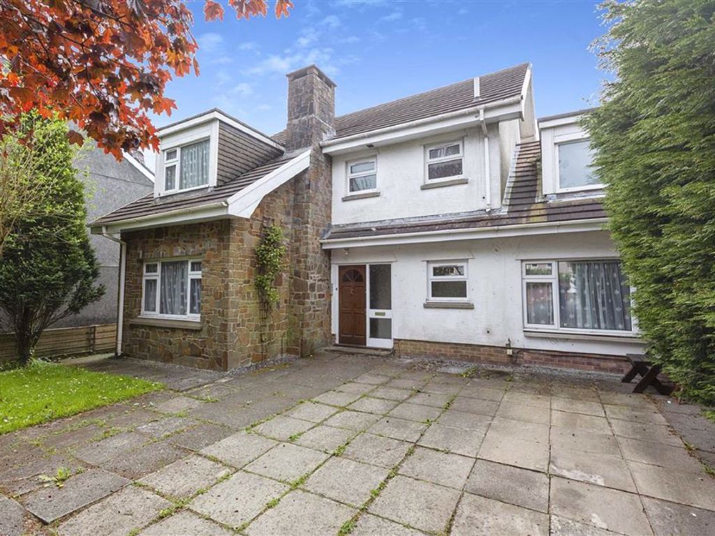 4 bed detached house for sale in Princess Street, Gorseinon, Swansea