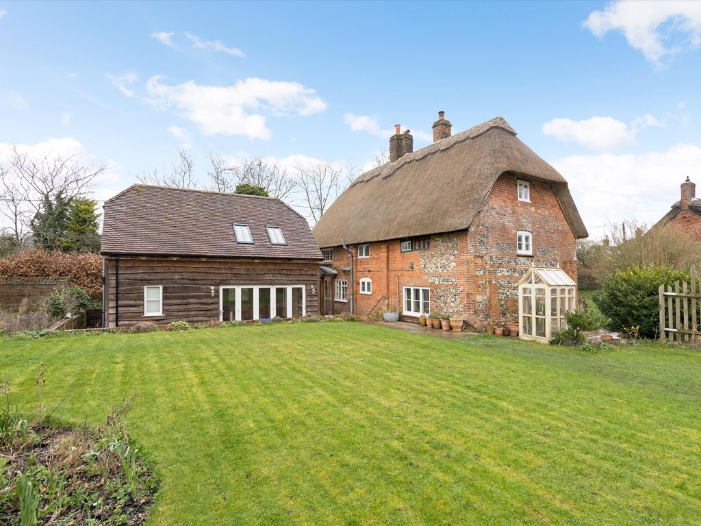 4 bed detached house for sale in Hollow Lane, Wilton, Marlborough