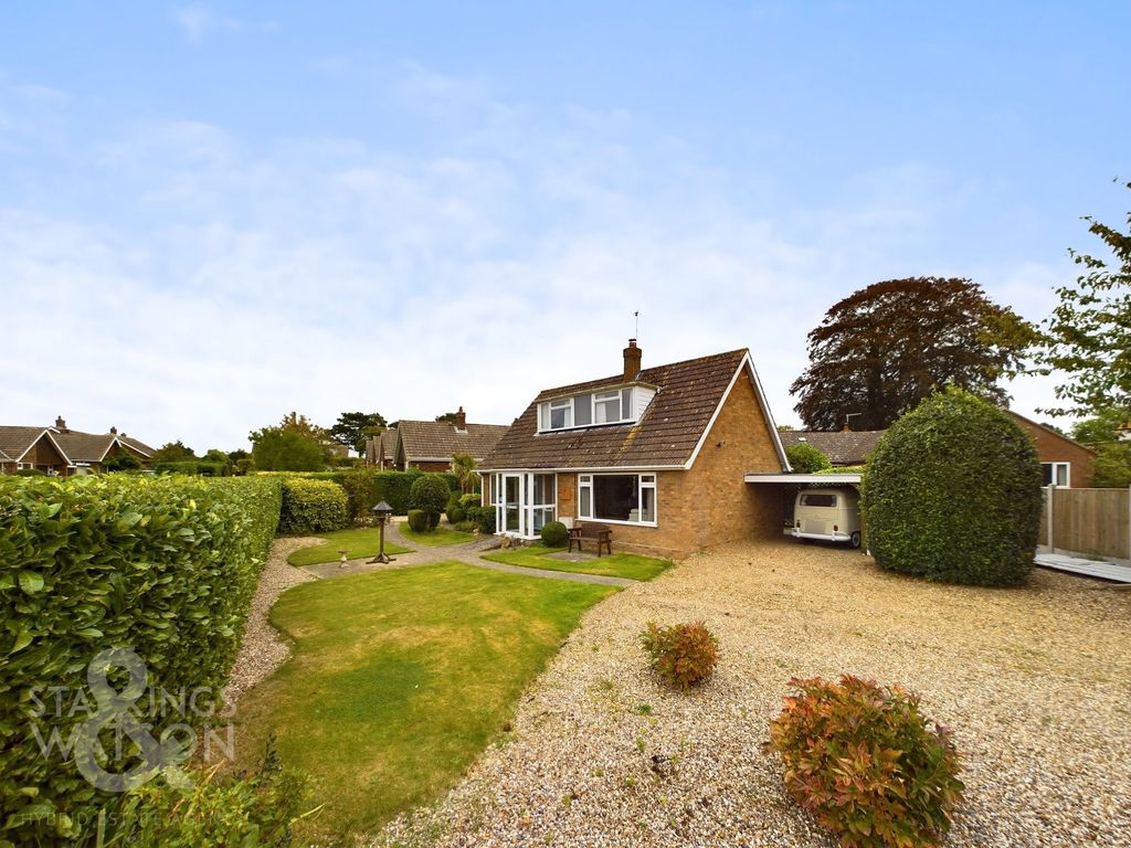 3 bed property for sale in Neves Close, Lingwood, Norwich NR13, £340,000 Zoopla