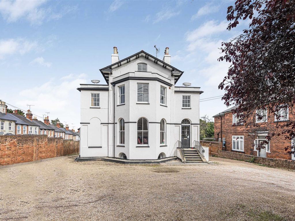 18 bed detached house for sale in Belle Vue House Hotel, Tilehurst Road