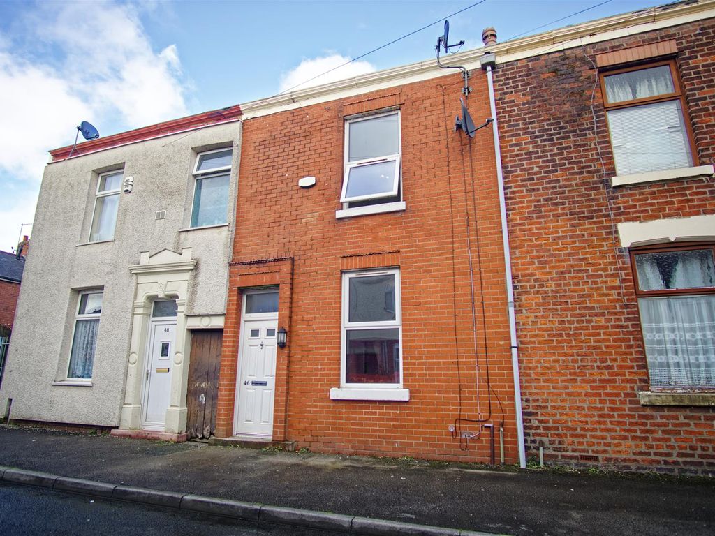 2 bed end terrace house to rent in Calverley Street, Preston PR1 Zoopla
