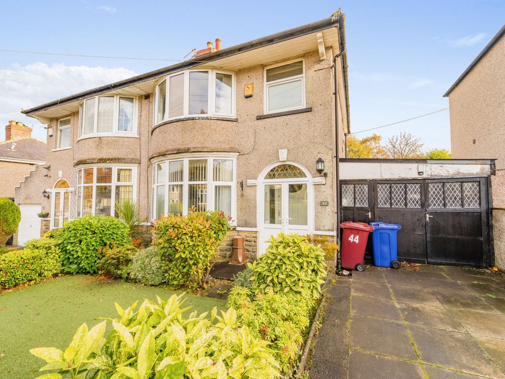 3 bed semidetached house for sale in Westbourne Avenue, Burnley BB11