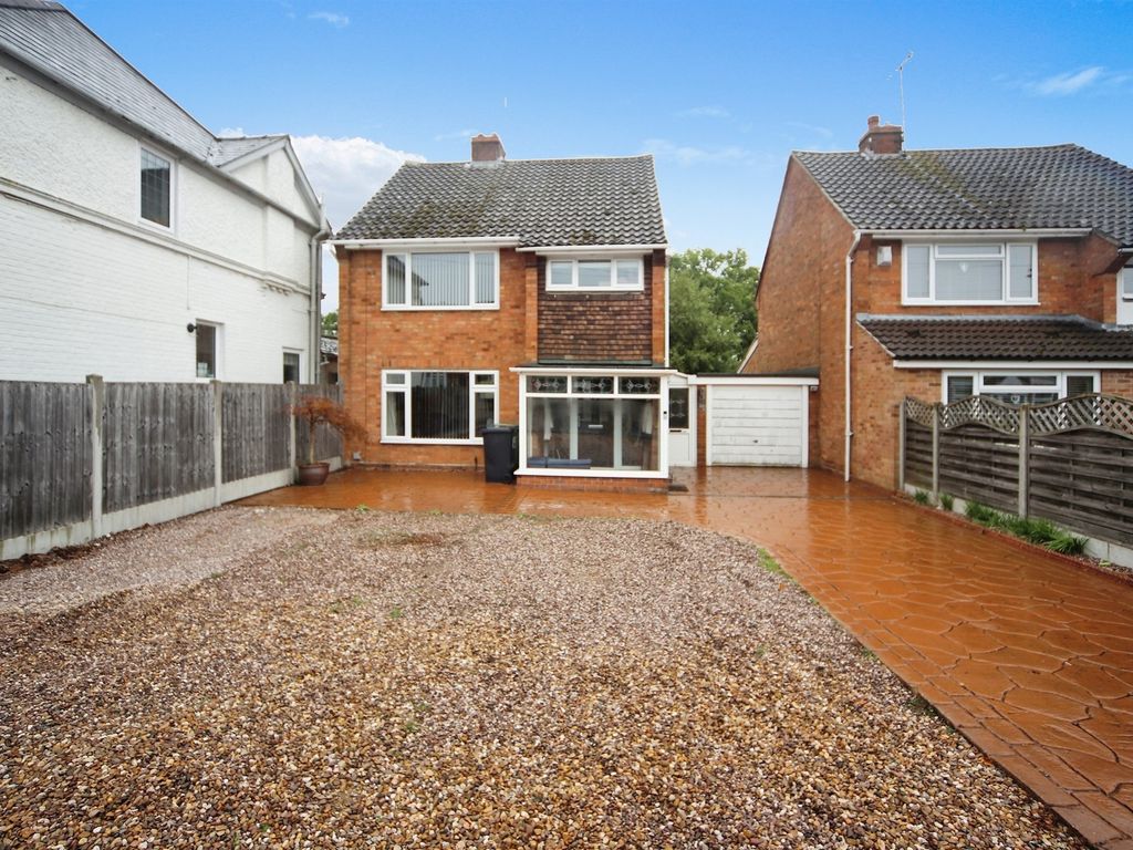 3 bed linkdetached house for sale in Birchfield Road, Headless Cross, Redditch B97, £380,000