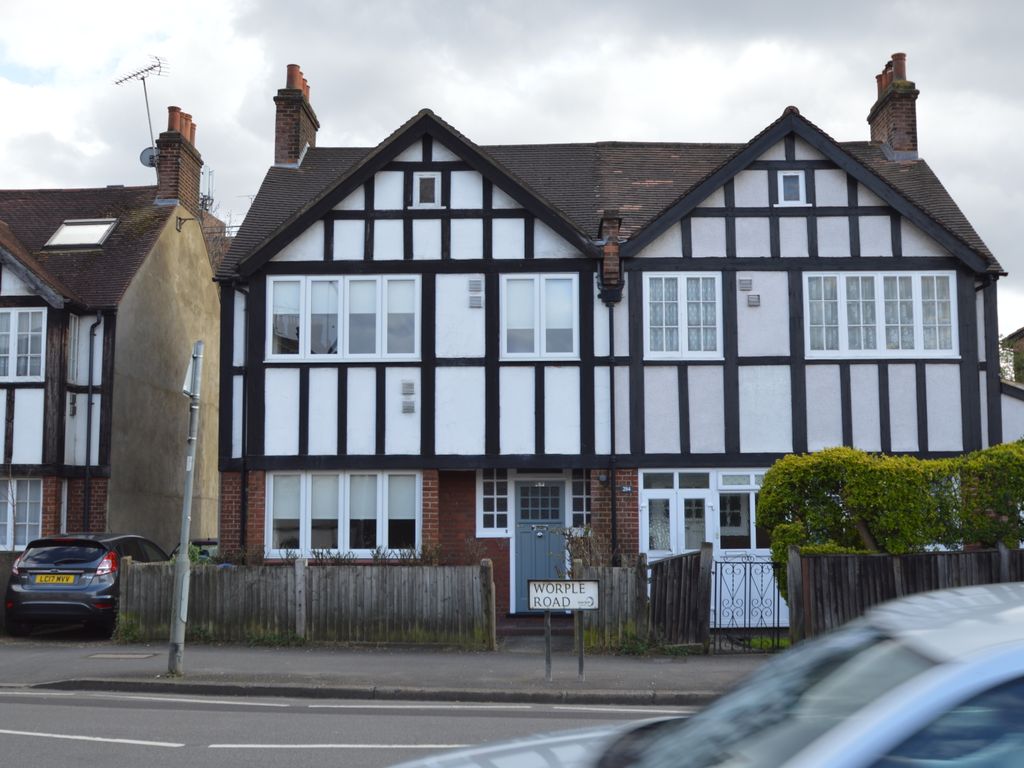3 bed semidetached house to rent in Worple Road, Raynes Park SW20, £