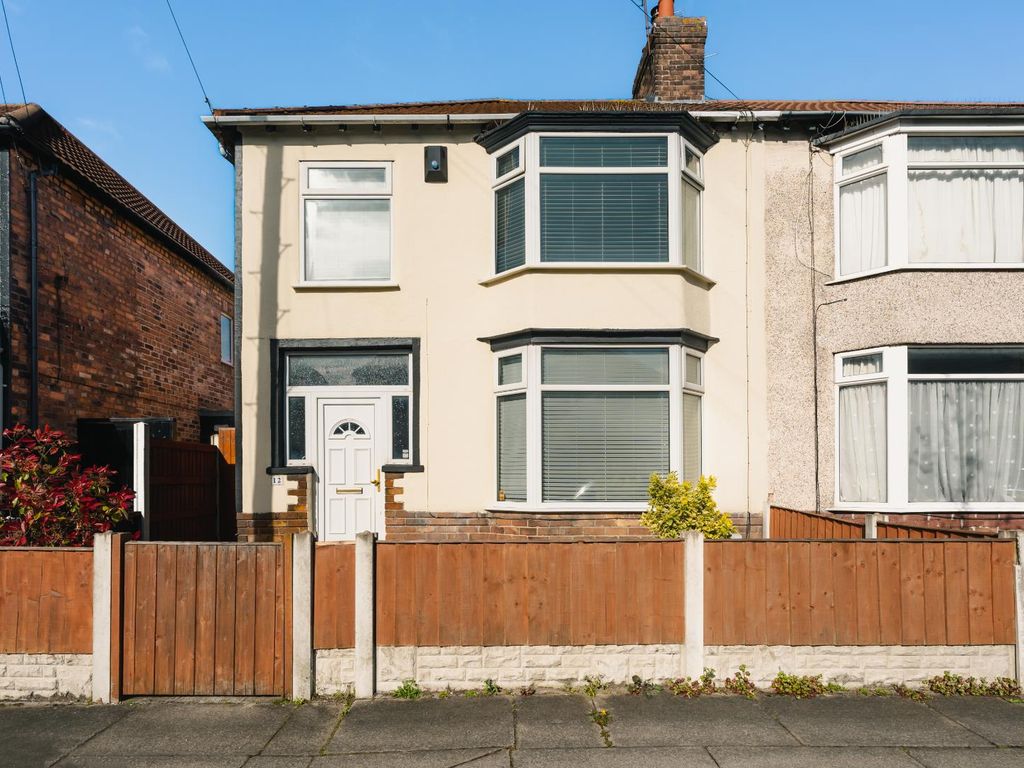 3 bed semidetached house for sale in Shrewsbury Avenue, Waterloo