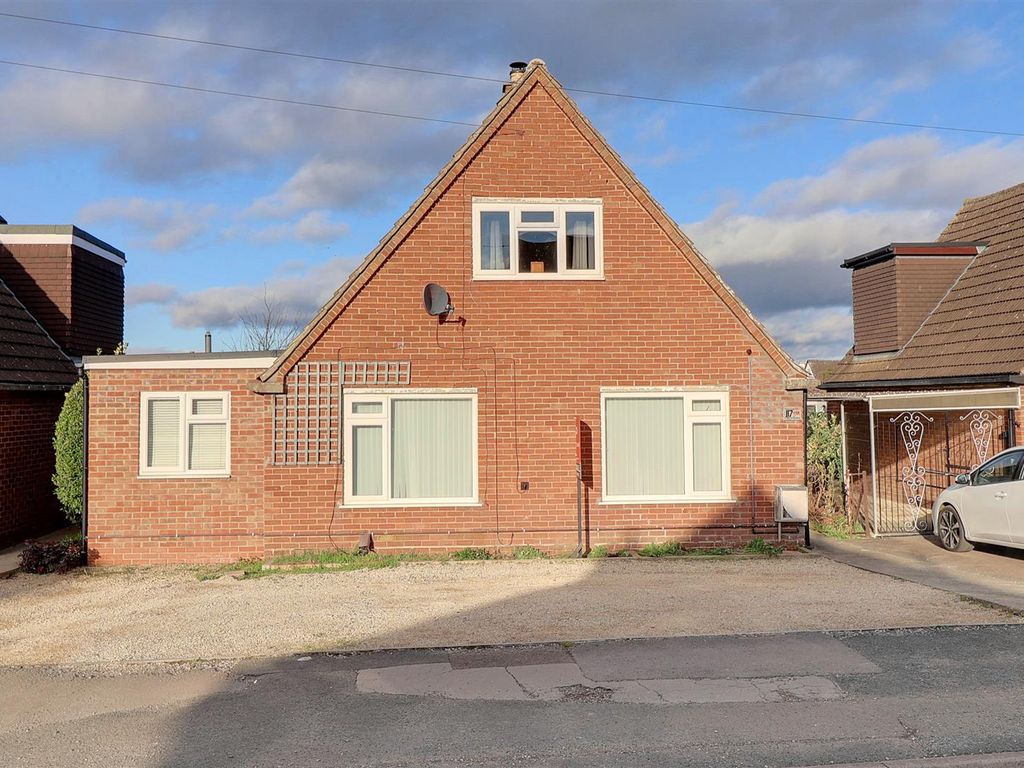 4 bed semidetached house for sale in Oxstalls Way, Longlevens