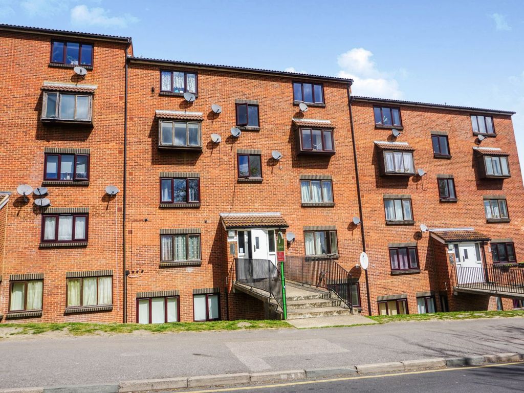 1 bed flat to rent in Lesley Place, Maidstone ME16, £775 pcm Zoopla