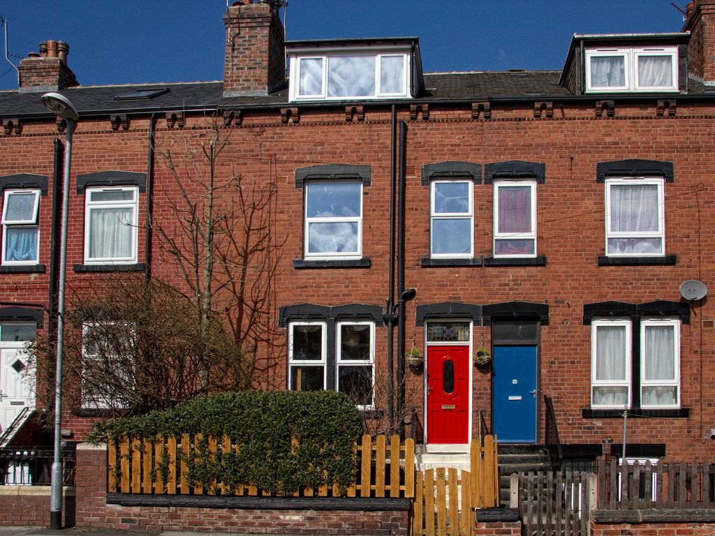 2 bed terraced house to rent in Sefton Street, Beeston, Leeds, West