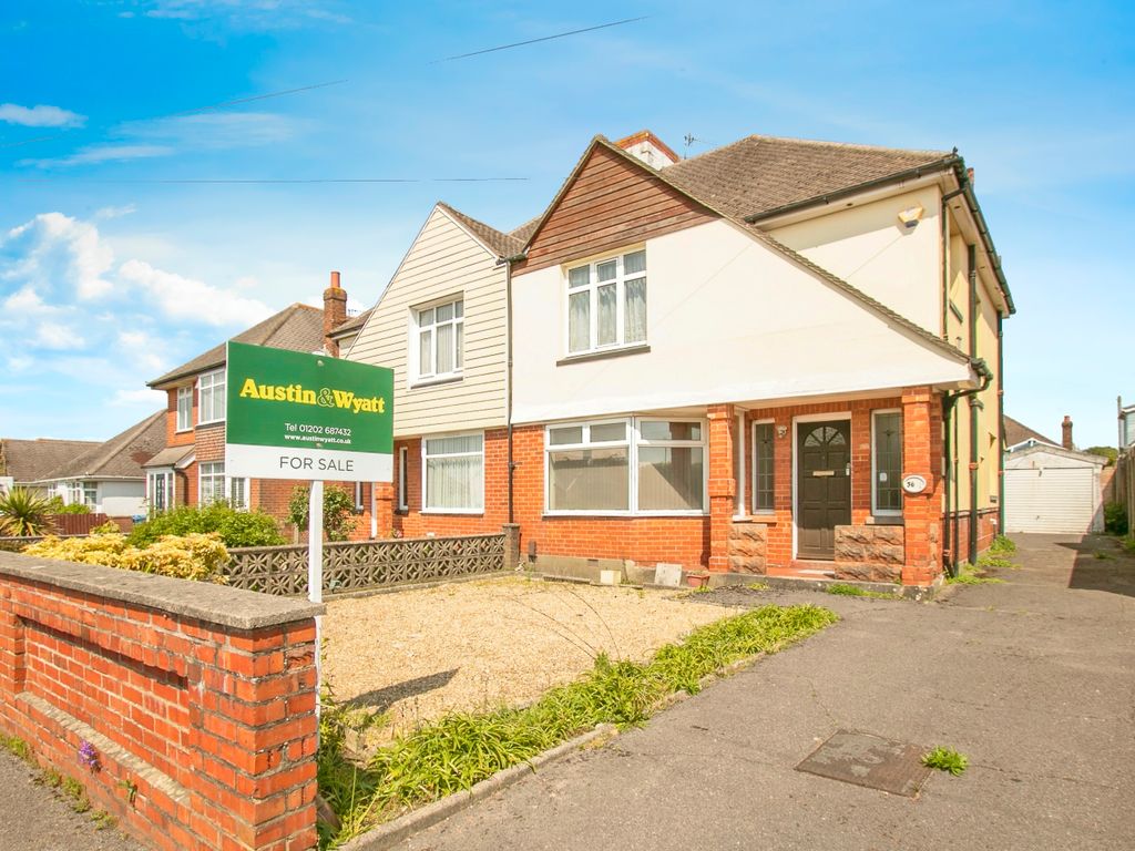 3 bed semidetached house for sale in Darbys Lane, Oakdale, Poole