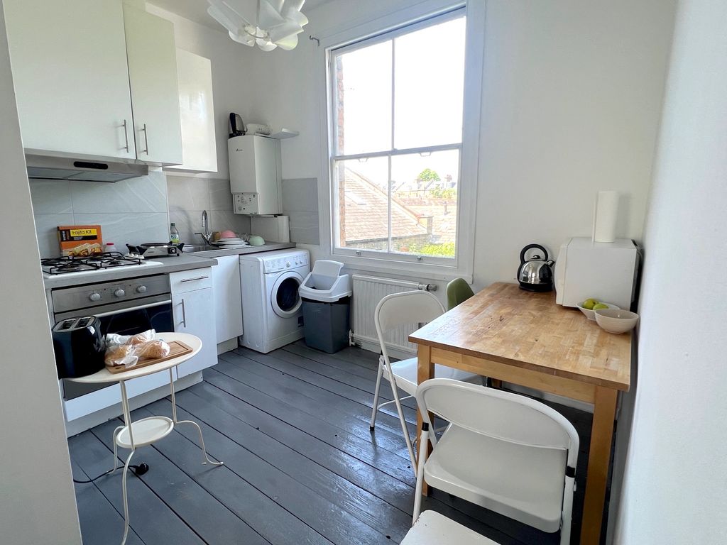 Lennox Road, Finsbury Park N4  