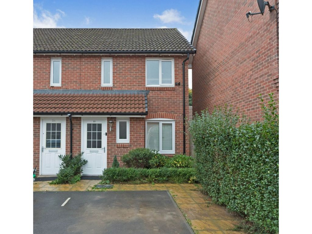 2 bed end terrace house for sale in Colling Lane, Tidworth SP9 Zoopla