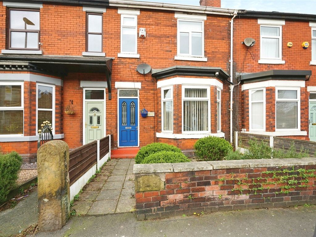 4 bed terraced house for sale in Barton Lane, Eccles, Manchester