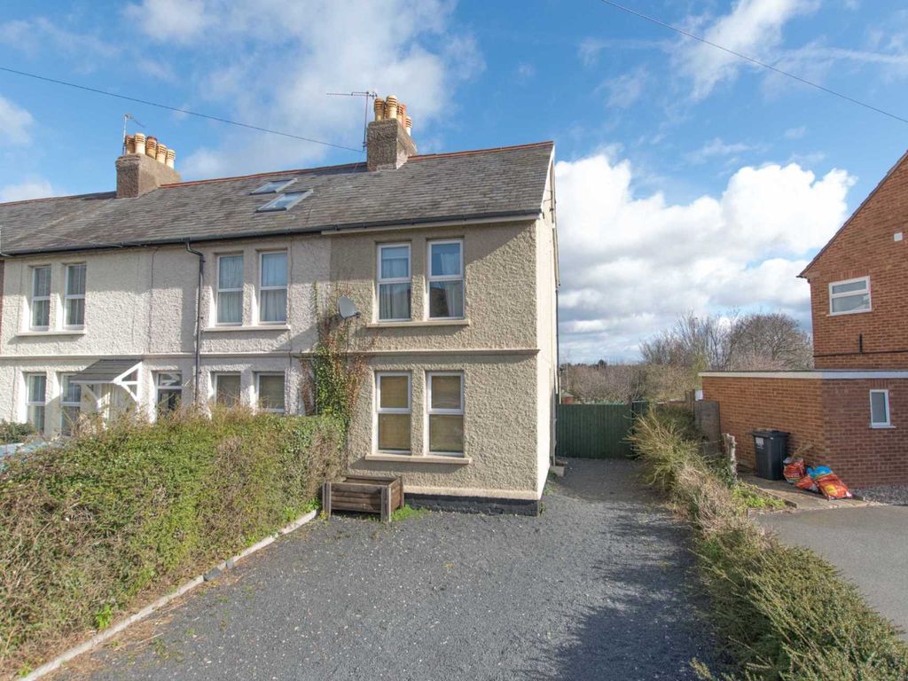2 bed end terrace house to rent in Pickersleigh Road, Malvern WR14 Zoopla