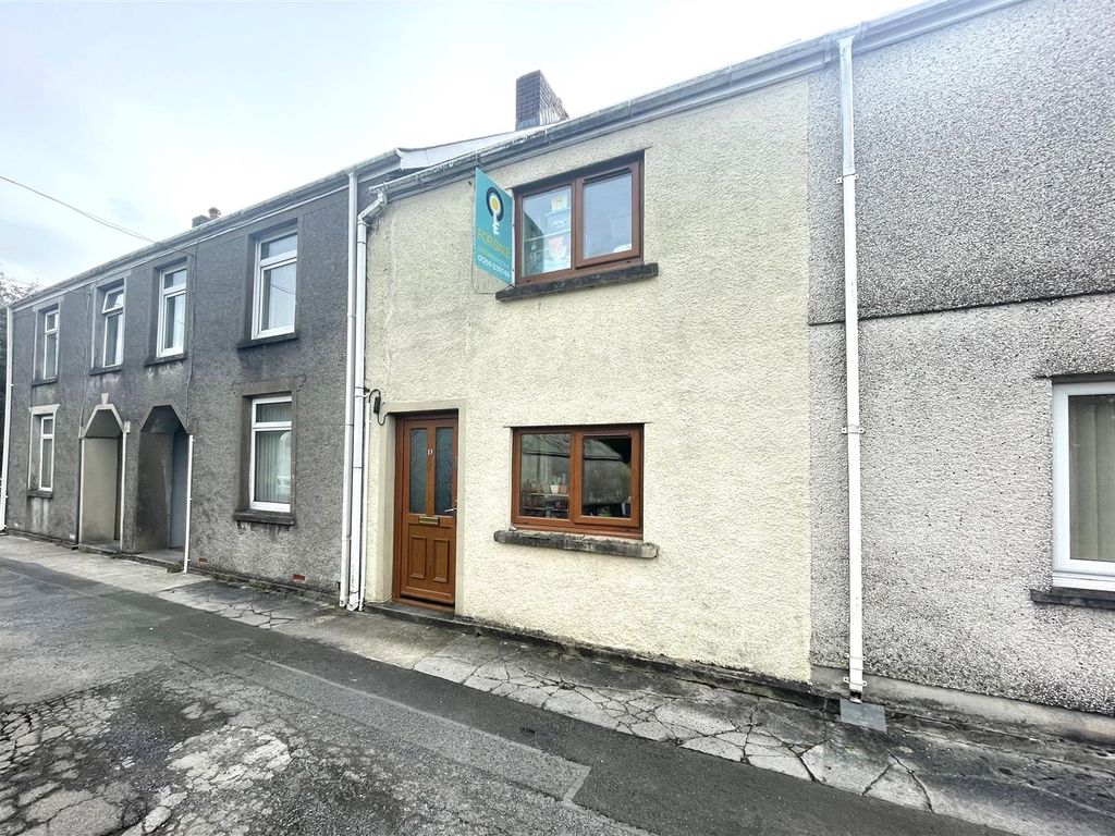 2 bed terraced house for sale in Gwendraeth Row, Pontyberem, Llanelli