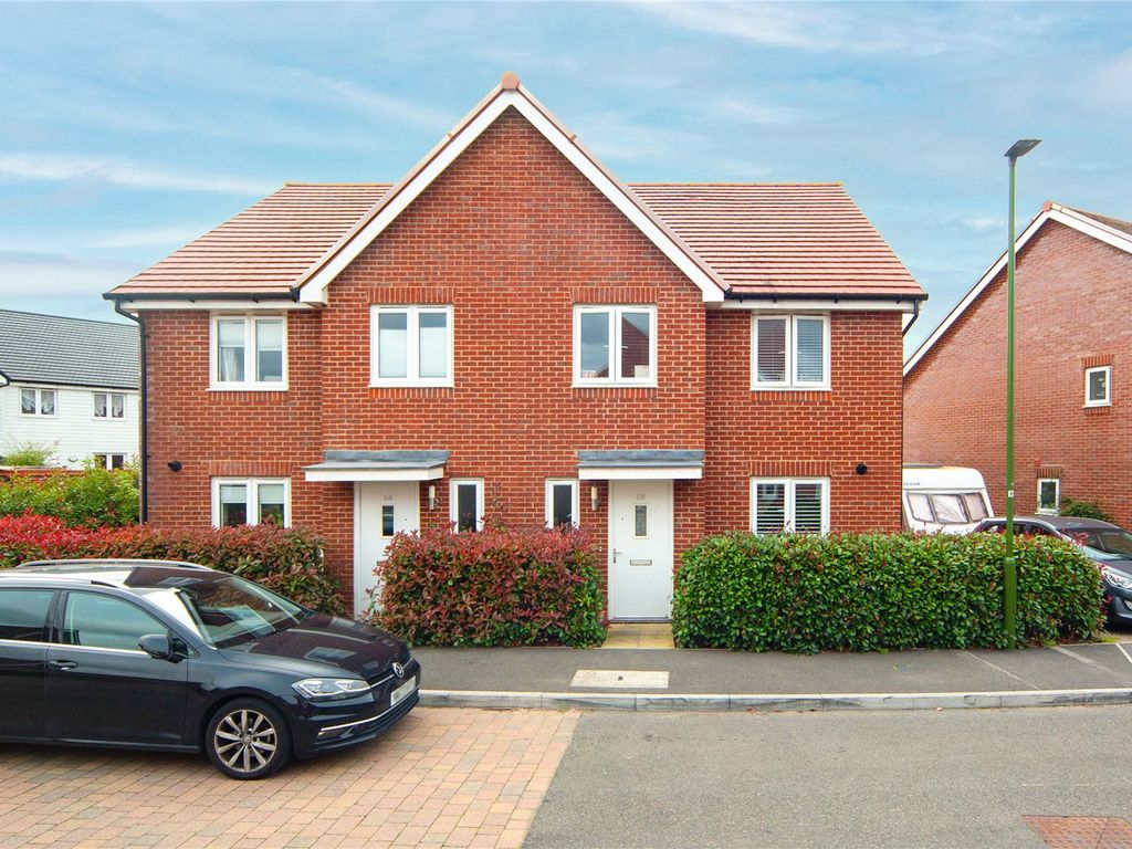 4 bed semidetached house for sale in Iden Hurst, Hurstpierpoint