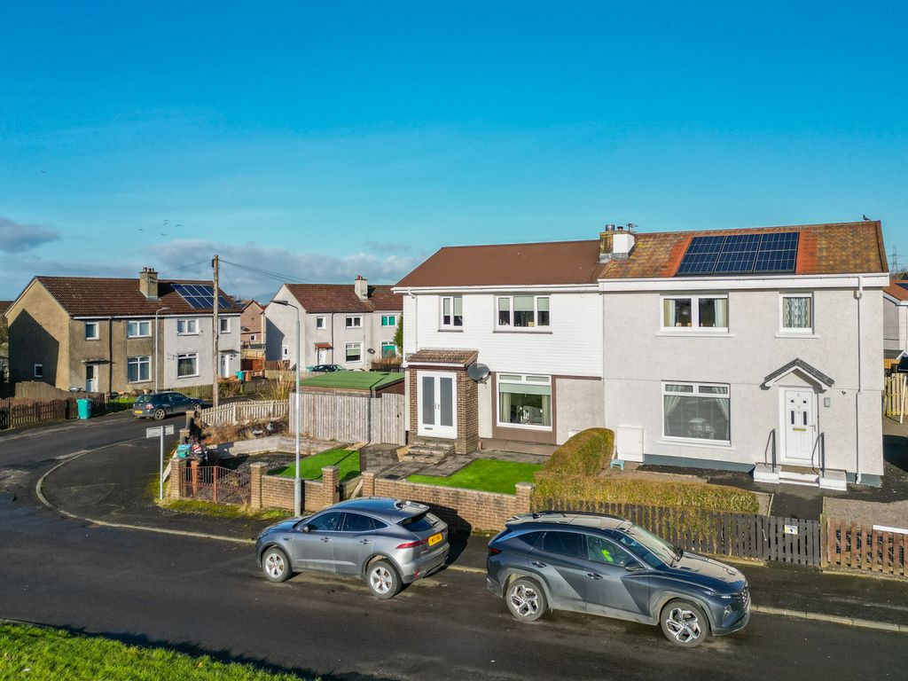 3 bed semidetached house for sale in Braehead Quadrant, Newarthill