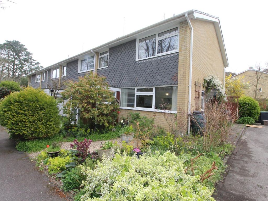 3 bed property for sale in St. Close, Highcliffe, Christchurch