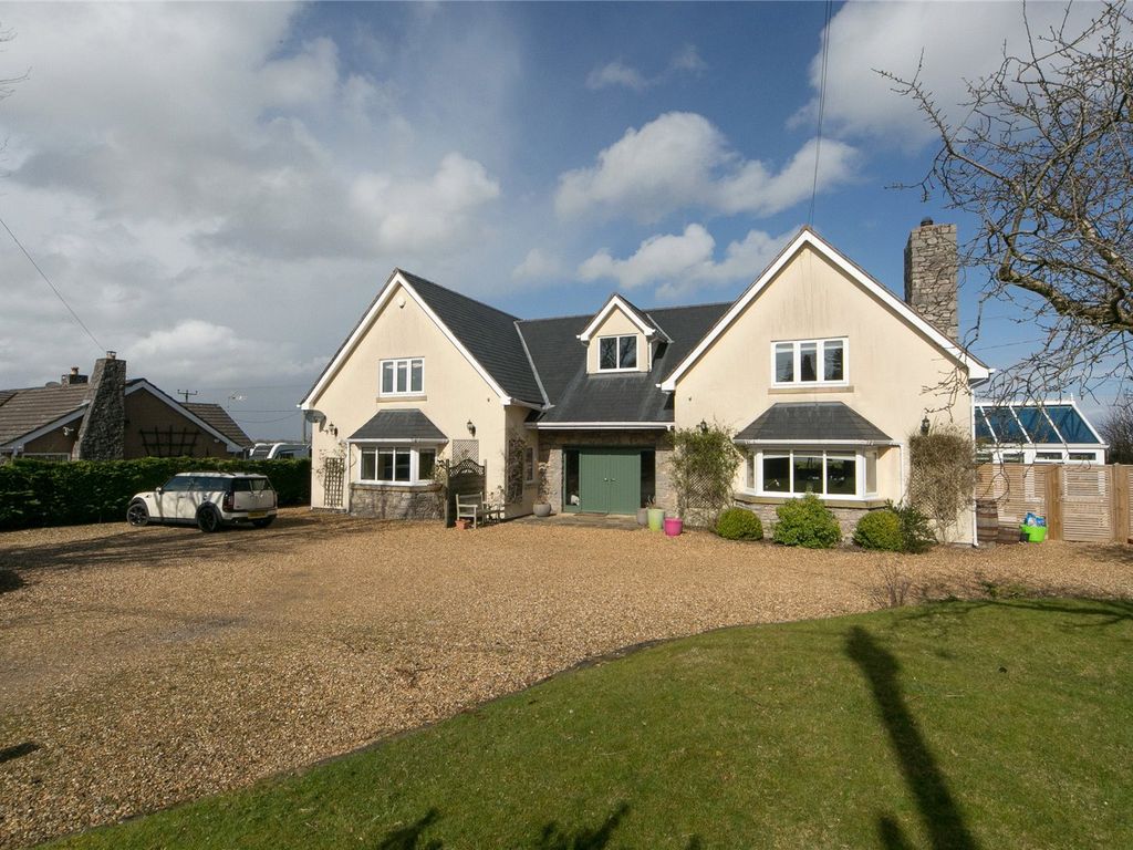 6 bed detached house for sale in BrynSannan, Brynford, Holywell CH8
