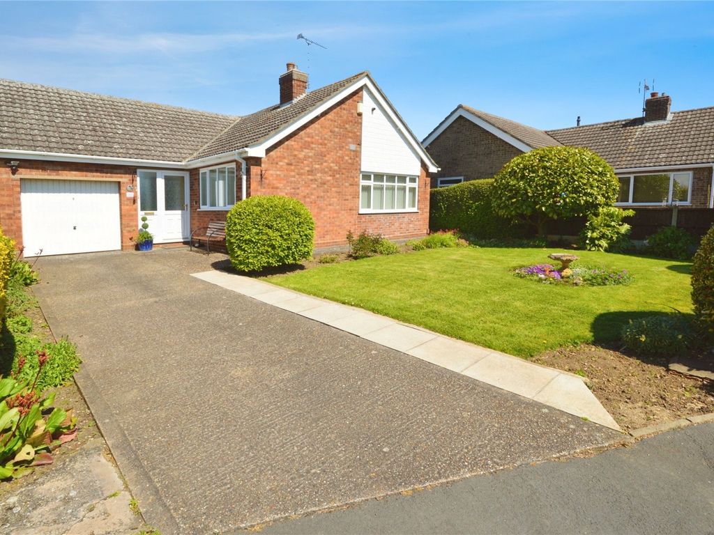 3 bed bungalow for sale in Otter Avenue, Saxilby, Lincoln, Lincolnshire