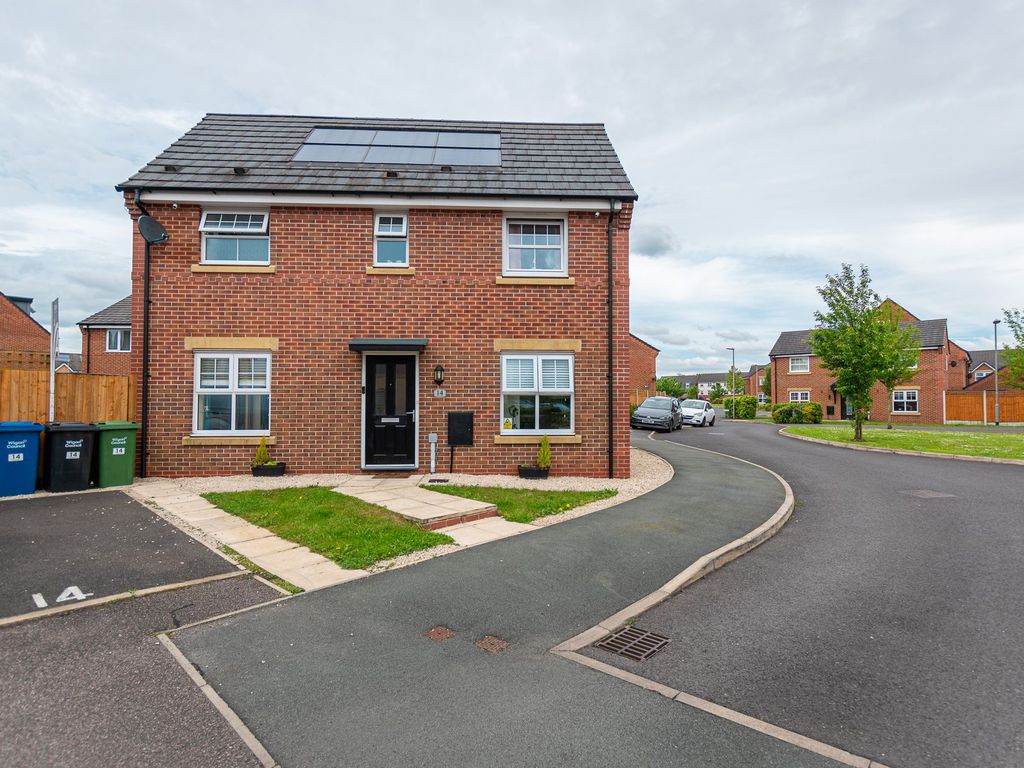 3 bed semidetached house for sale in Pearson Place, Leigh WN7, £