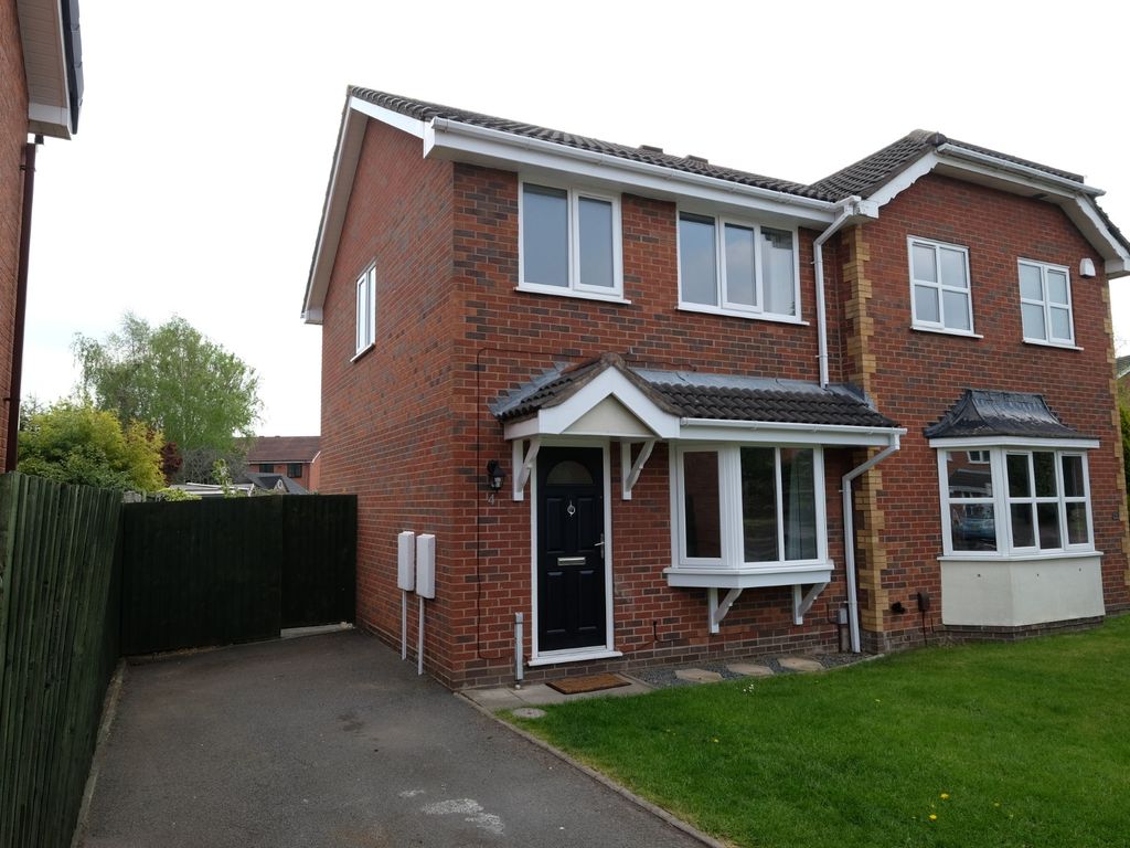 3 bed semidetached house to rent in Suffolk Way, Fazeley, Tamworth B78