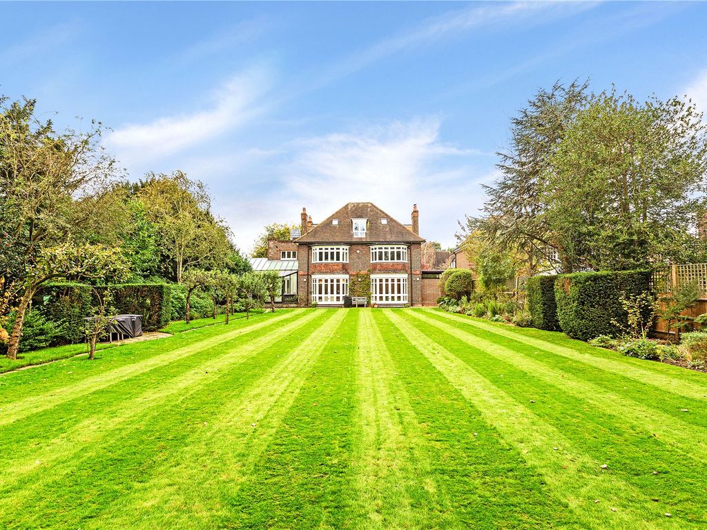 6 bed detached house to rent in Dover Park Drive, Putney, London SW15