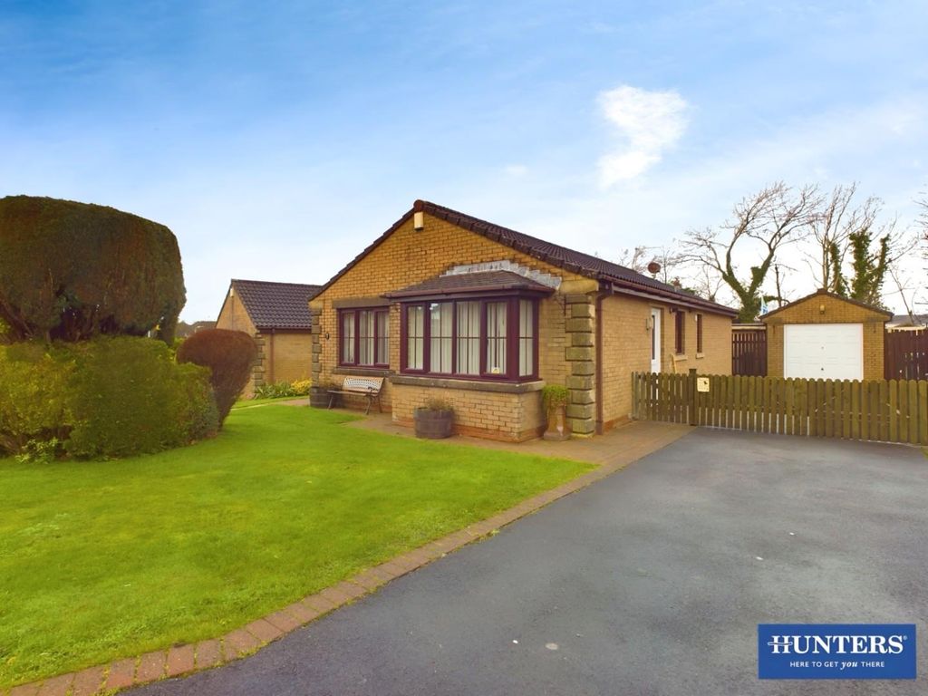 3 bed detached bungalow for sale in Meadow Vale, Seaton, Workington CA14, £280,000 Zoopla
