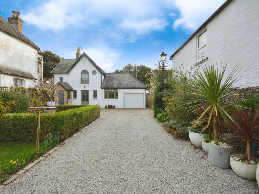 3 bed detached house for sale in Fair Street, Broadstairs, Kent CT10, £