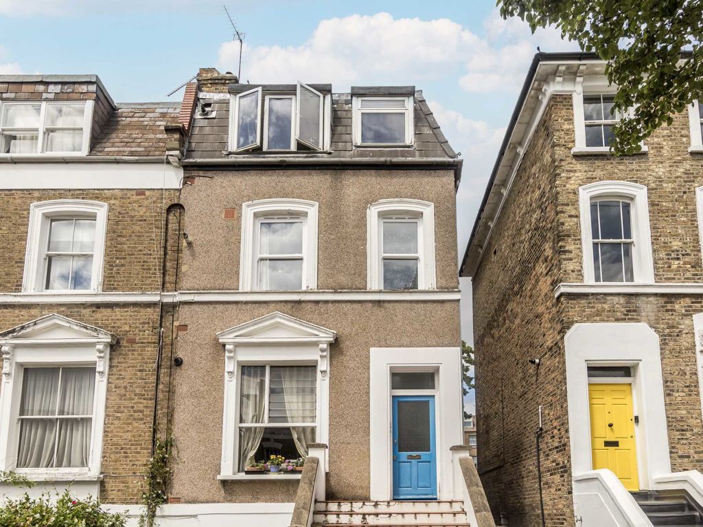 2 bed flat to rent in Shaftesbury Road, London N19, £1,998 pcm Zoopla
