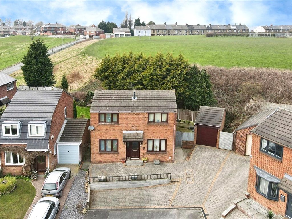 3 bed detached house for sale in Worral Close, Worsbrough, Barnsley