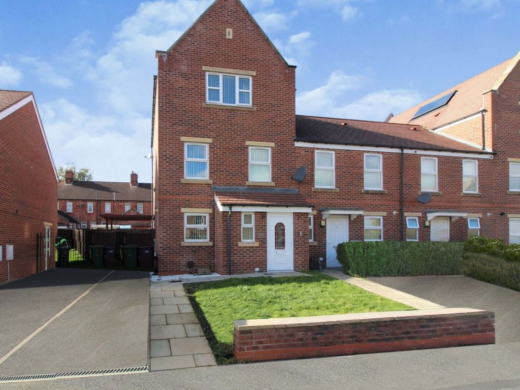4 bed semidetached house for sale in Church Drive, Mansfield NG20 Zoopla
