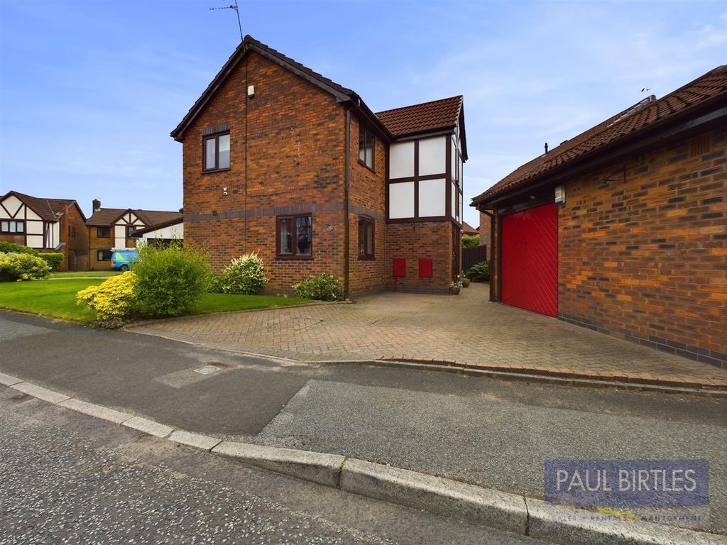 4 bed detached house for sale in Montgomery Way, Bradley Fold