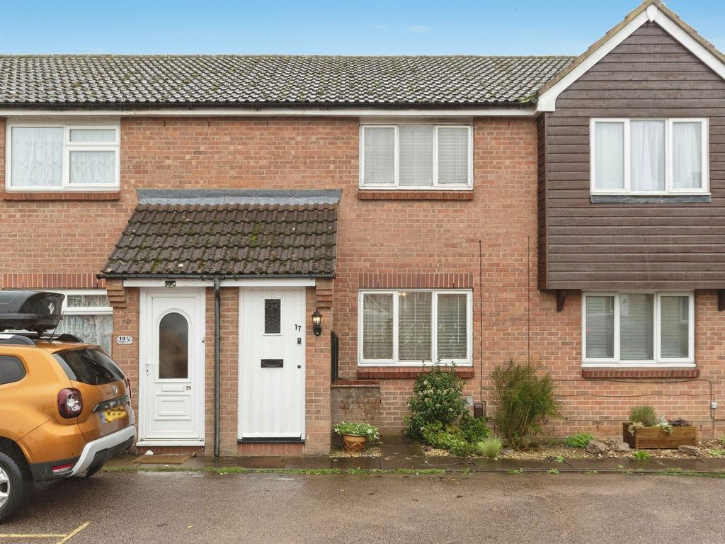 2 bed terraced house for sale in Walnut Tree Close, Stevenage SG2, £