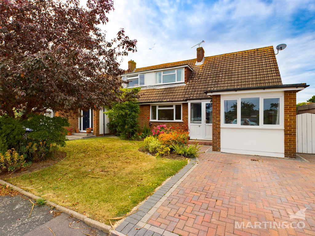 3 bed semidetached bungalow for sale in Stapleton Court, Rose Green