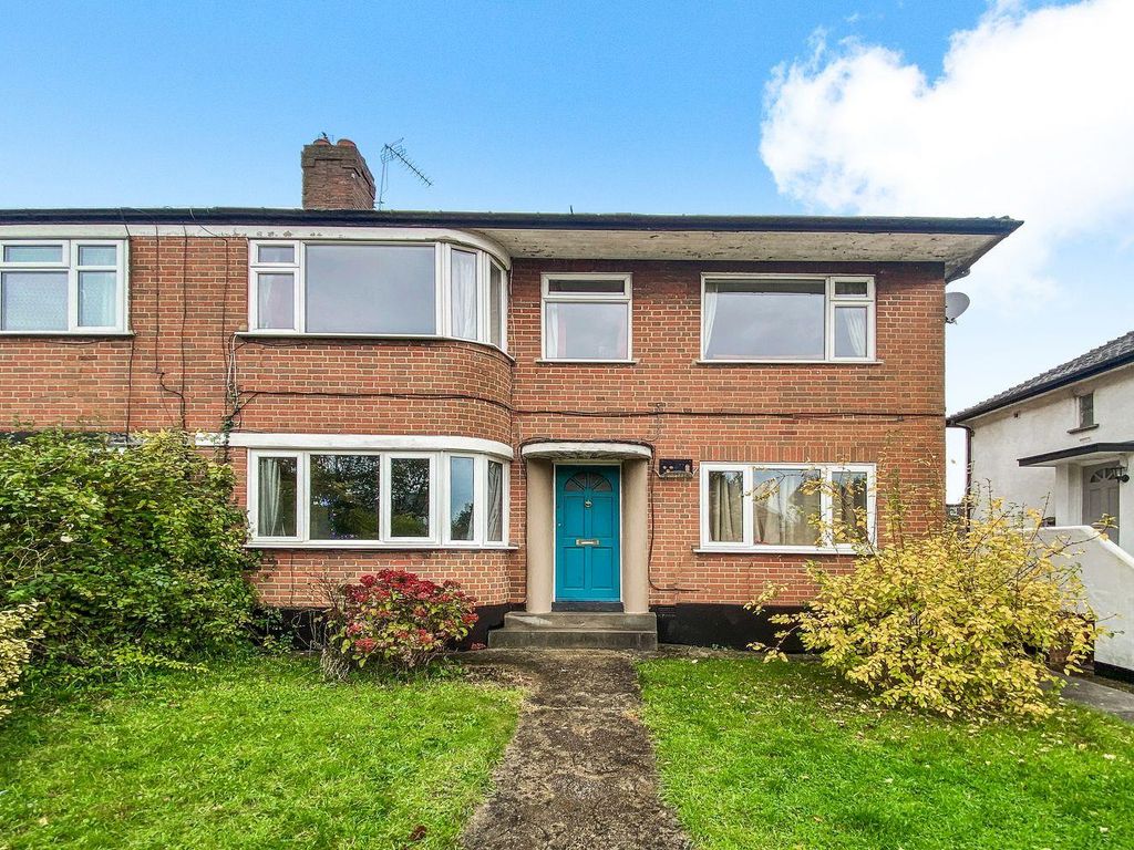 2 bed for sale in Cavendish Avenue, West Ealing, London W13