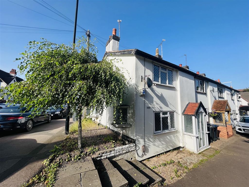 2 bed end terrace house for sale in Lichfield Road, Four Oaks, Sutton