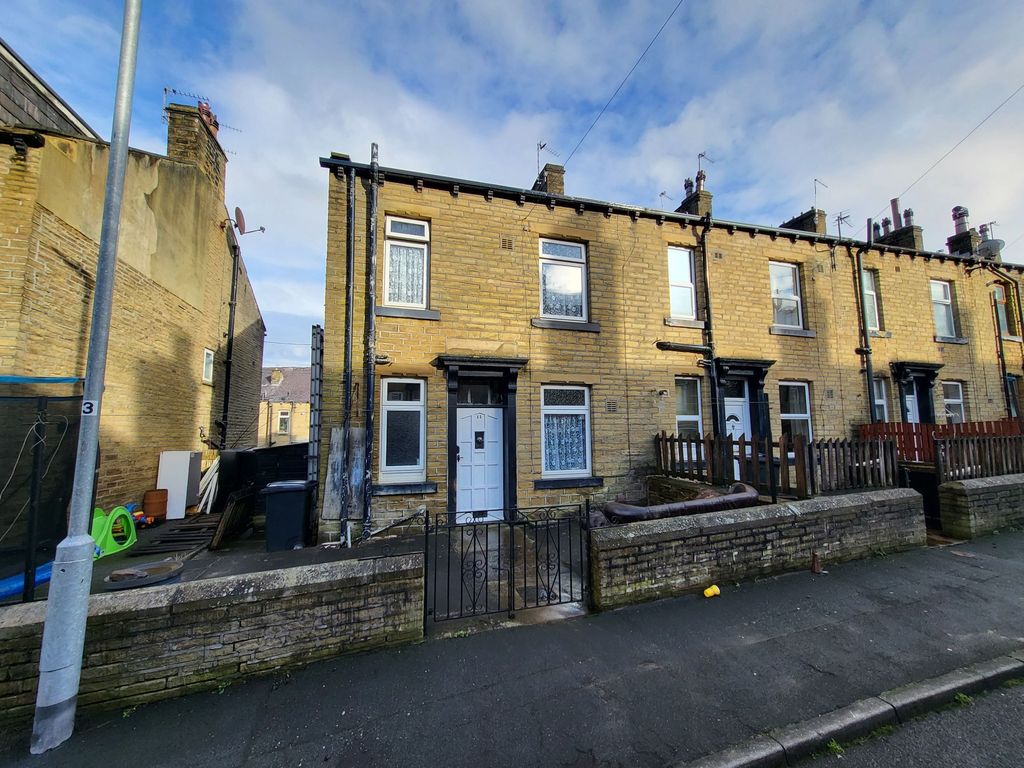 Grange Street, Halifax HX3  