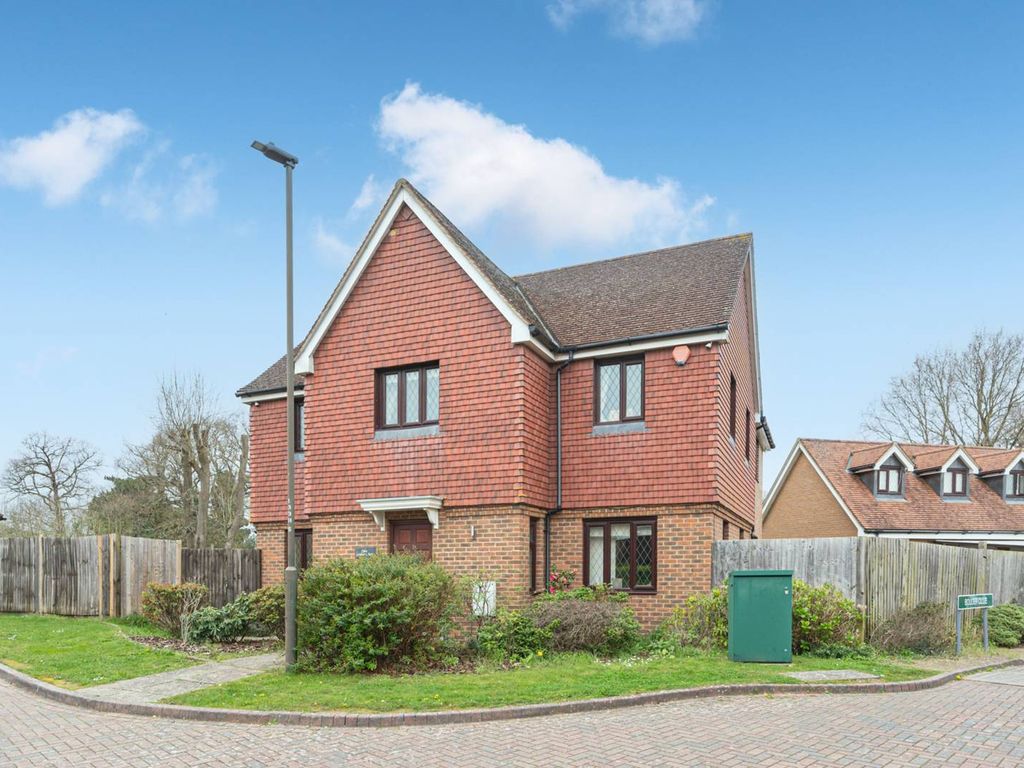 5 bed detached house for sale in Boulter Close, Bickley, Bromley BR1, £