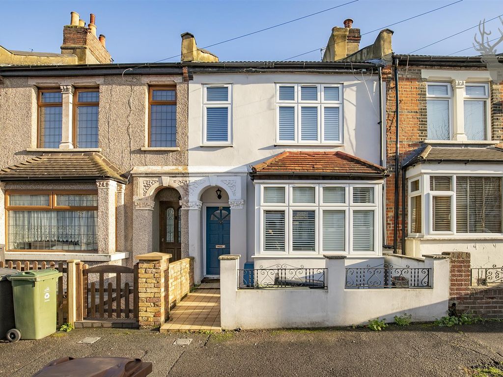 3 bed property to rent in Kingsley Road, London E17, £2,500 pcm Zoopla