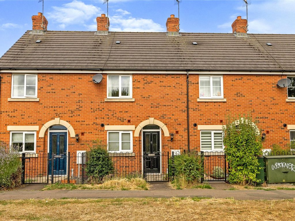 2 bed terraced house for sale in South Parade, Banbury, Oxfordshire