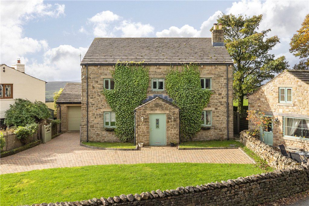 5 bed detached house for sale in The Old Post House, Tosside, Skipton