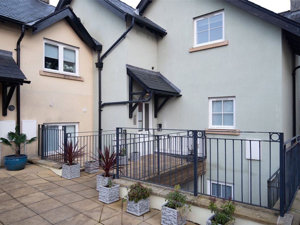 2 bed flat for sale in St. Brides Hill, Saundersfoot, Pembrokeshire