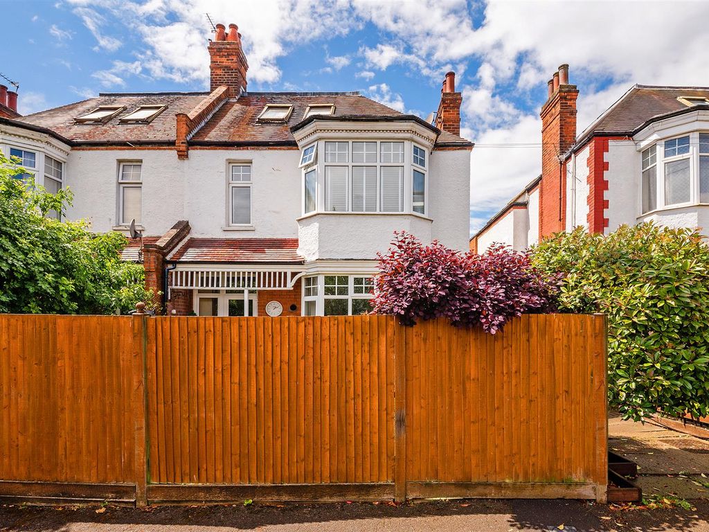 Laurel Road, West Wimbledon SW20  