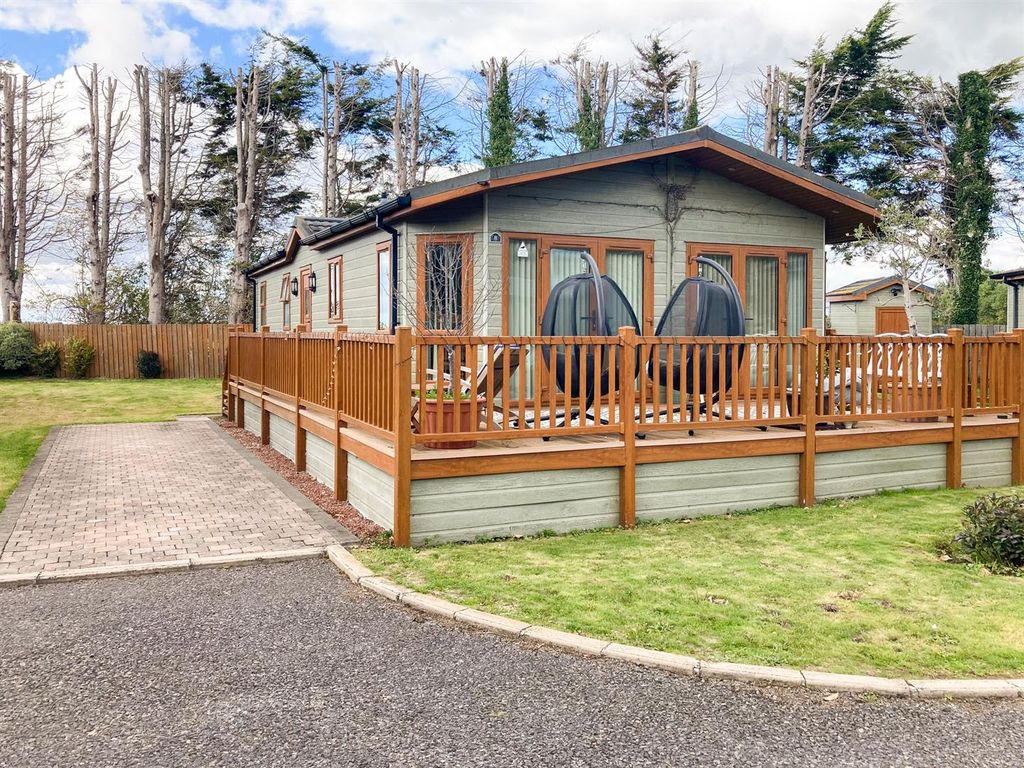 2 bed mobile/park home for sale in Yapton Road, Climping, Littlehampton BN17, £230,000 Zoopla