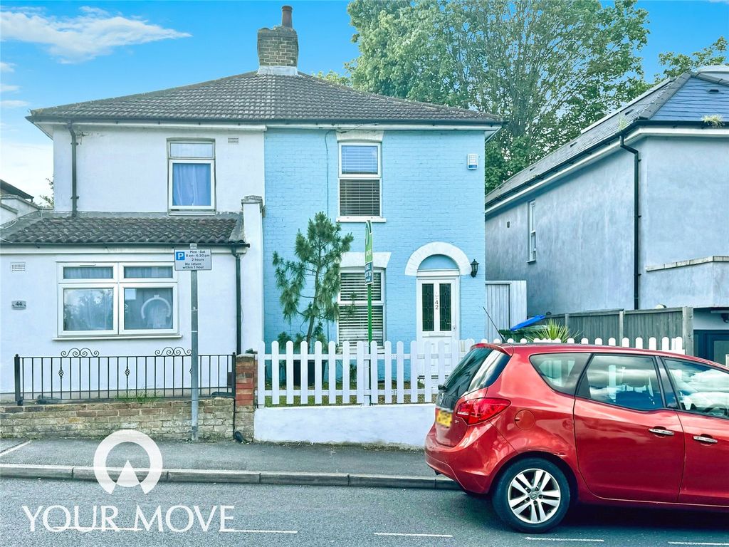 3 bed semidetached house for sale in Station Road, Crayford, Bexley