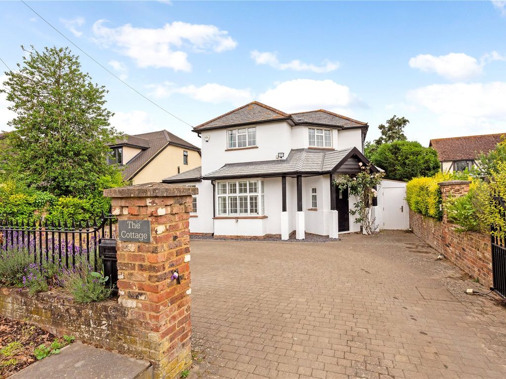 4 bed detached house for sale in Monkey Island Lane, Bray, Maidenhead