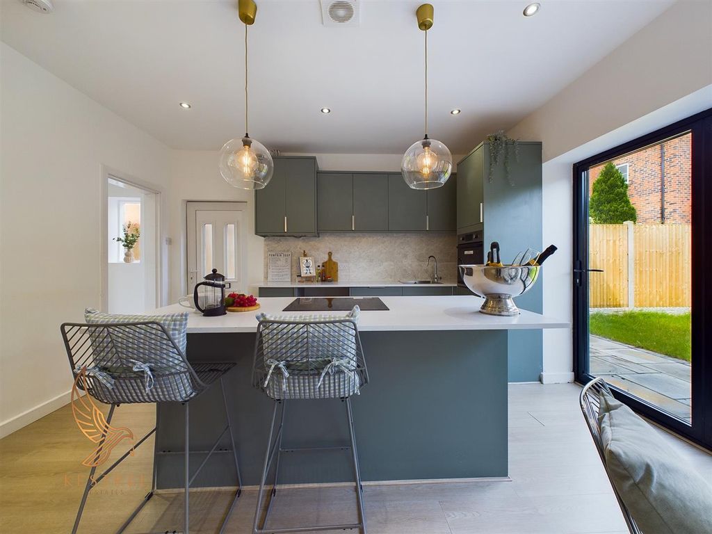 3 bed detached house for sale in Jenkin Road, Horbury, Wakefield WF4, £