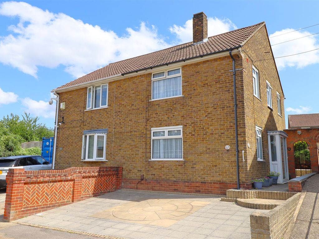 3 bed semidetached house for sale in Lower Twydall Lane, Gillingham