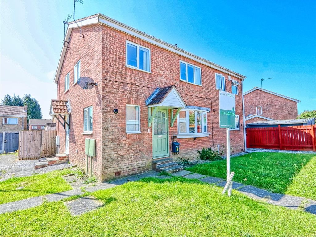 2 bed town house to rent in Fabric View, Holmewood, Chesterfield